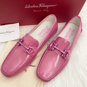 SALVATORE FERRAGAMO Parigi loafers pink patent leather